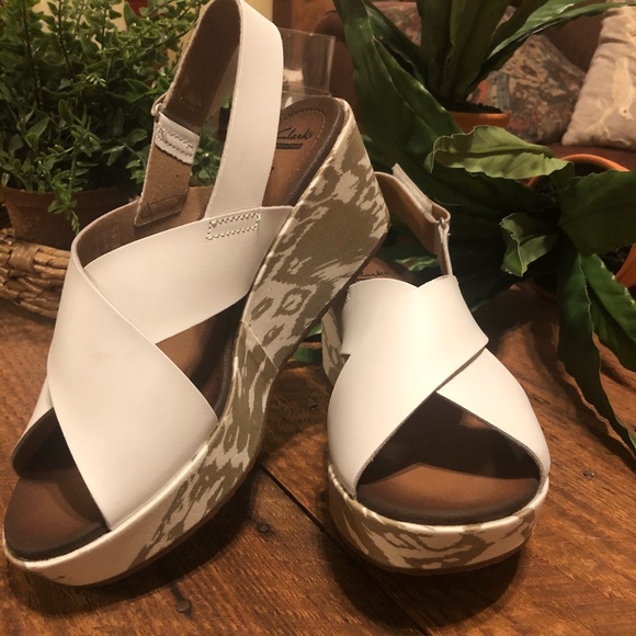 clarks stasha hale white